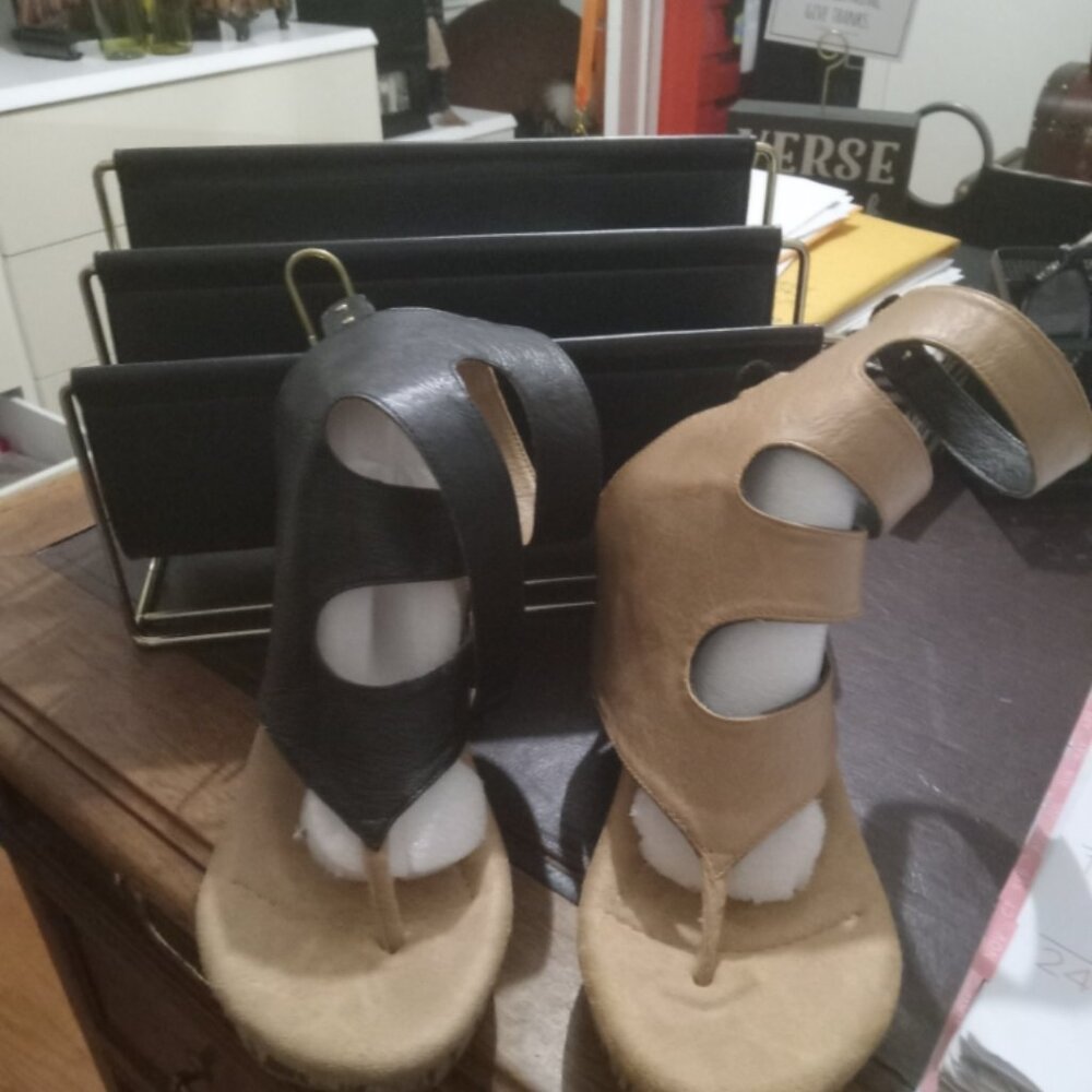 Reversibles shoes size 8 by Modzori